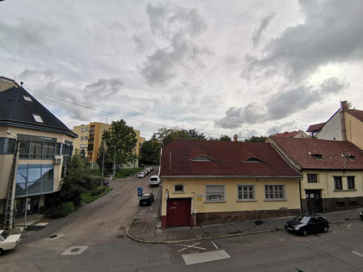 Sweet Life Apartman Eger Exterior foto